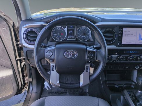 Used 2022 Toyota Tacoma image 12