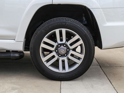 Certified 2022 Toyota 4Runner TRD Sport w/ Technology Package AWD/4WD image 9
