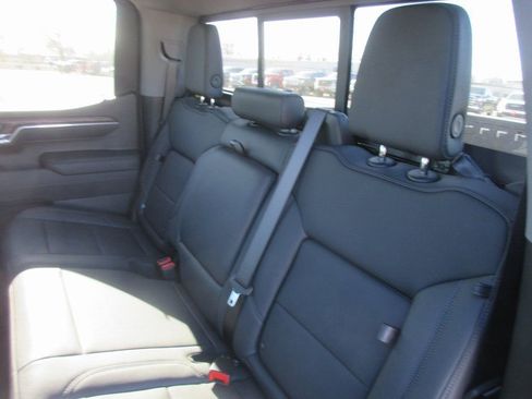 New 2026 GMC Sierra 1500 SLT w/ SLT Premium Plus Package AWD/4WD image 15