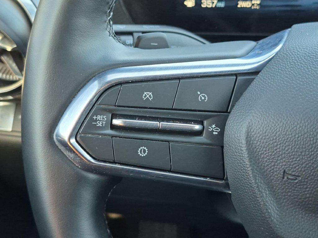 Used 2026 Chevrolet Equinox LT AWD/4WD image 21
