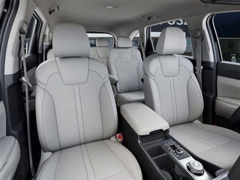 New 2026 Kia Sorento EX w/ EX Premium Package AWD/4WD image 14