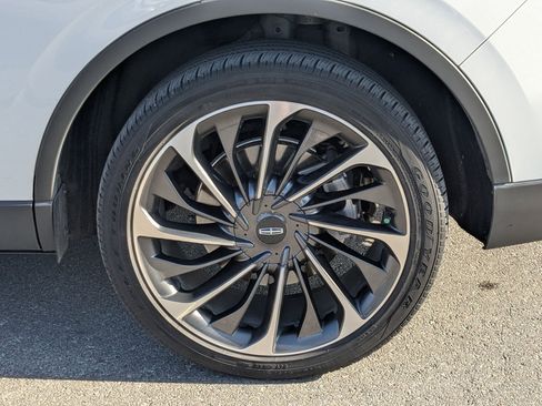 Used 2023 Lincoln Aviator Reserve w/ Equipment Group 201A image 23