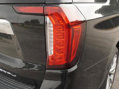 Used 2024 GMC Yukon Denali w/ Denali Reserve Package image 38