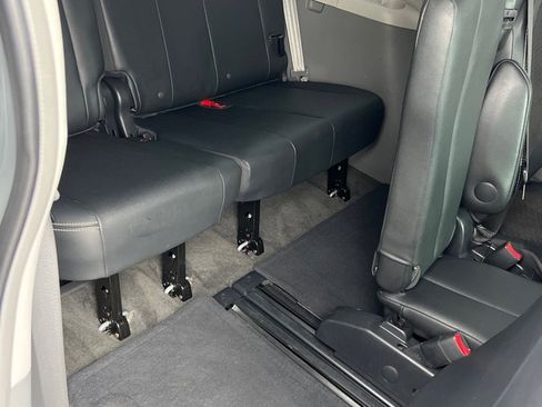 Used 2013 Toyota Sienna SE image 16