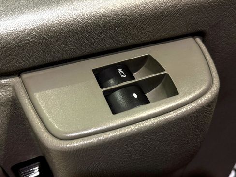 Used 2020 GMC Savana 2500 w/ Driver Convenience Package image 22