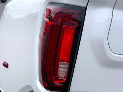 Used 2022 GMC Sierra 3500 Denali w/ Denali Ultimate Package image 29