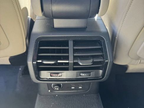 Used 2021 Audi Q3 2.0T Premium w/ Convenience Package AWD/4WD image 32
