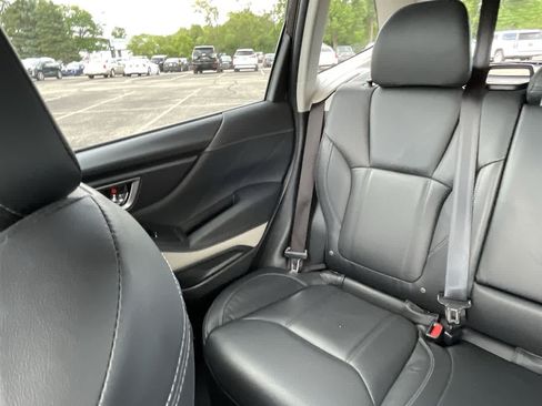 Used 2022 Subaru Forester Limited AWD/4WD image 13