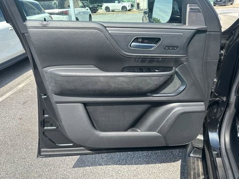 Certified 2025 INFINITI QX80 Sensory AWD/4WD image 10