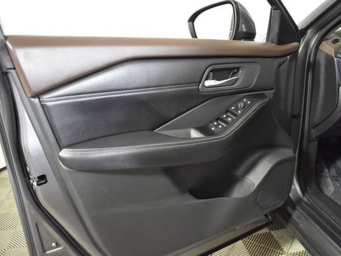 Used 2023 Nissan Rogue SV w/ SV Premium Package AWD/4WD image 6