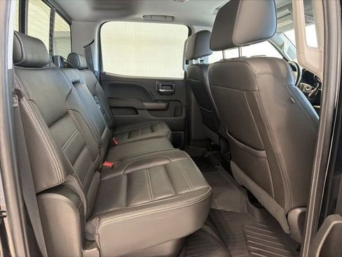 Used 2018 GMC Sierra 2500 Denali w/ Duramax Plus Package AWD/4WD image 10