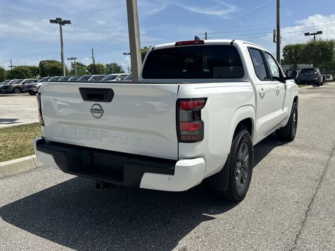 New 2026 Nissan Frontier SV RWD image 8