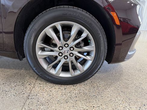 Used 2023 Buick Enclave Avenir AWD/4WD image 36