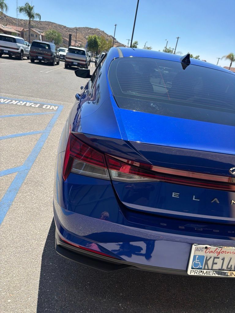 Certified 2023 Hyundai Elantra Blue FWD image 34