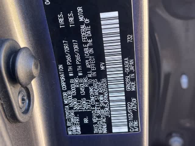 Used 2022 Toyota 4Runner SR5 AWD/4WD image 22