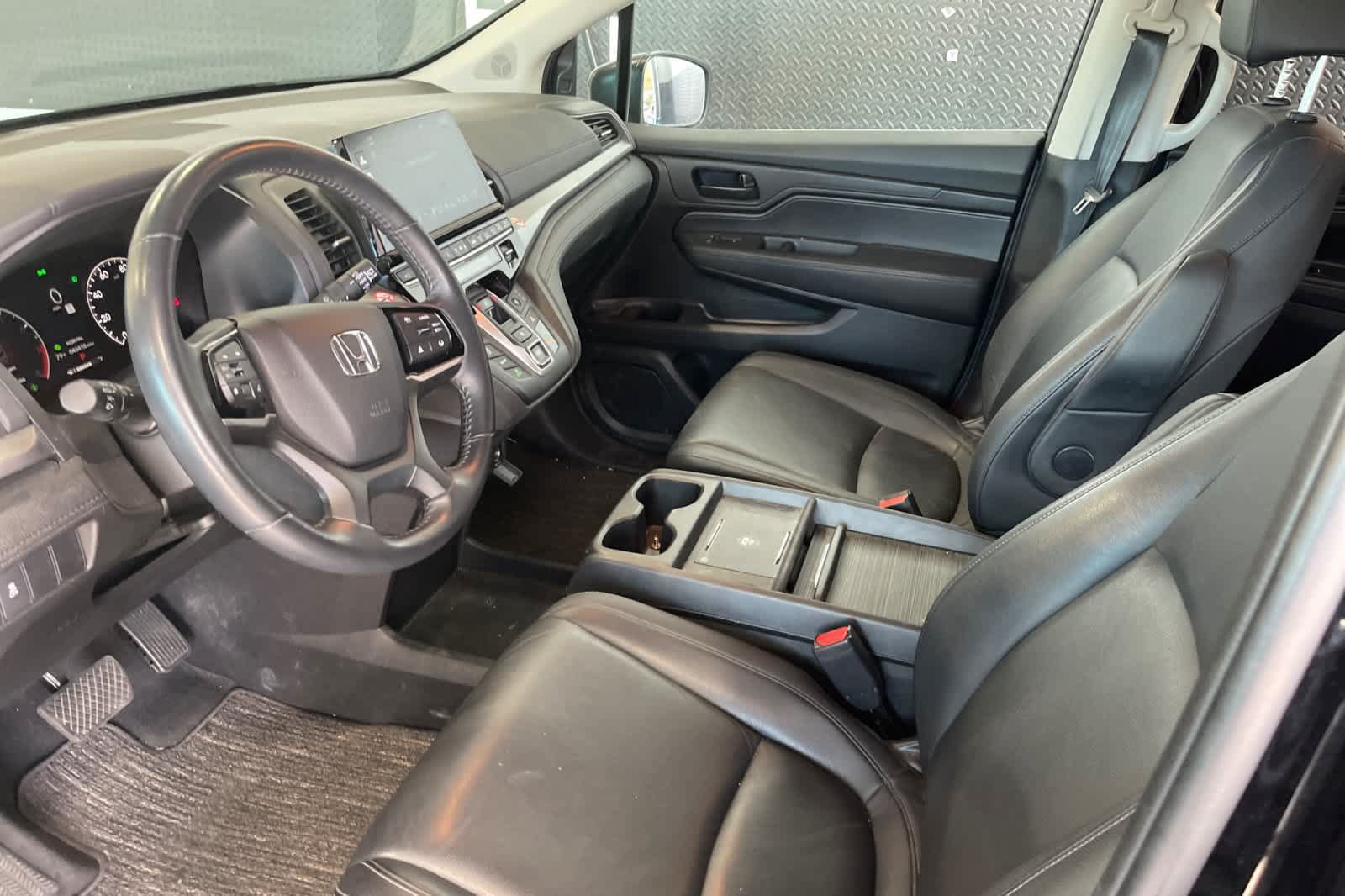 Used 2025 Honda Odyssey EX-L image 9