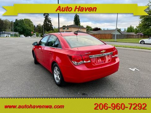 Used 2015 Chevrolet Cruze LT FWD image 6