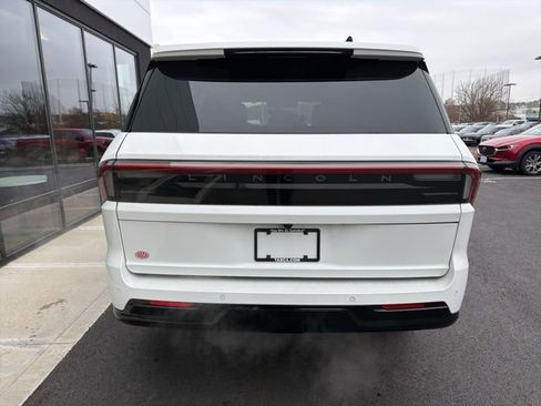 New 2025 Lincoln Navigator Black Label image 4