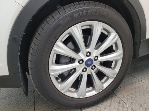 Used 2017 Ford Escape Titanium w/ Equipment Group 301A FWD image 31