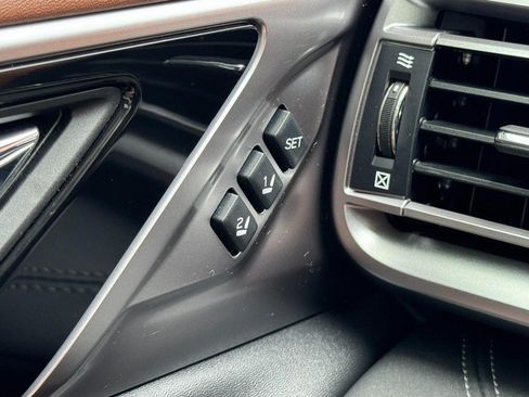 Used 2023 Subaru Outback Touring XT AWD/4WD image 16