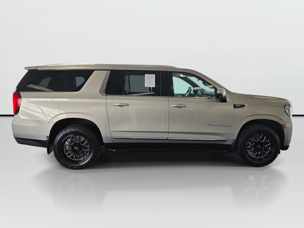 Used 2021 GMC Yukon XL SLT w/ SLT Premium Package AWD/4WD image 6