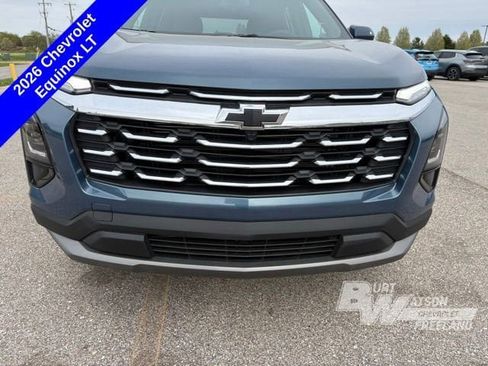 New 2026 Chevrolet Equinox LT w/ Convenience Package II FWD image 8