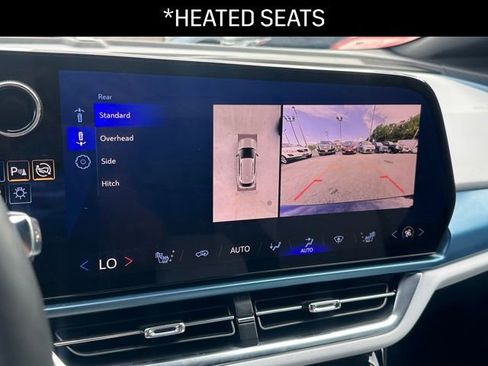 Used 2024 Chevrolet Equinox EV LT image 10