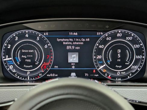 Used 2019 Volkswagen Golf 4-Door image 32