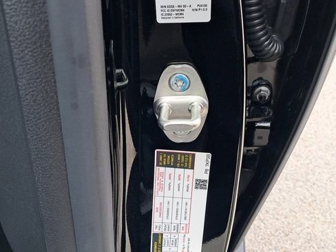 New 2025 Nissan Armada PRO-4X image 32