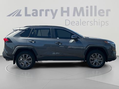Used 2024 Toyota RAV4 XLE Premium w/ Weather Package AWD/4WD image 6
