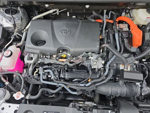 Used 2024 Toyota RAV4 XLE image 36