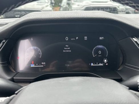 New 2026 Jeep Grand Cherokee Altitude RWD image 25