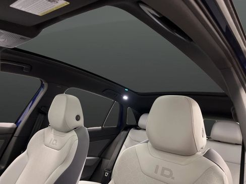 Used 2021 Volkswagen ID.4 Pro S w/ Gradient Package image 7