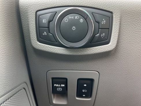 Used 2019 Ford F150 XLT w/ Equipment Group 302A Luxury image 19