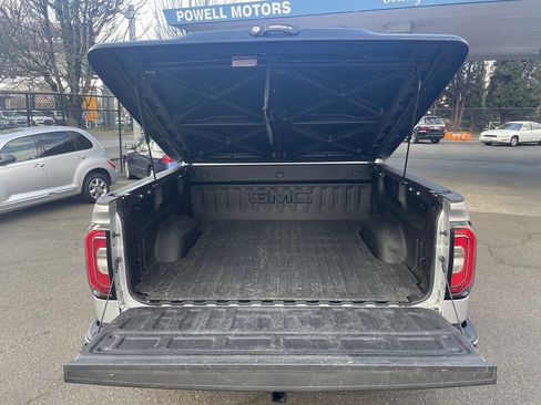 Used 2018 GMC Sierra 1500 SLT image 10