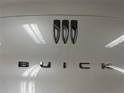 Certified 2024 Buick Envista Avenir image 30
