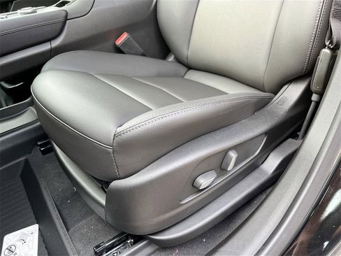 New 2025 Cadillac XT5 Luxury w/ LPO, Floor Liner Package image 19