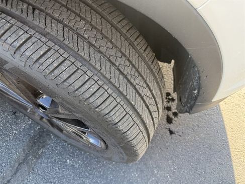 Used 2018 Ford Escape SEL AWD/4WD image 6