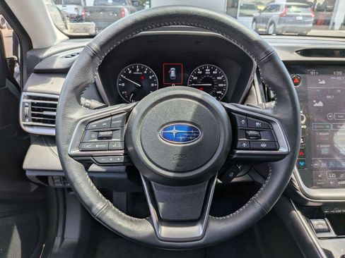 Used 2025 Subaru Outback Limited AWD/4WD image 19