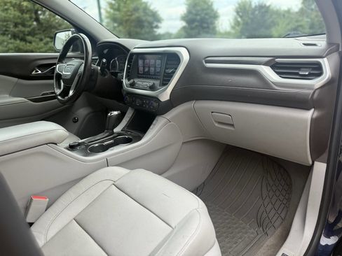 Used 2017 GMC Acadia SLT image 21