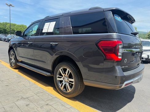 Used 2024 Ford Expedition Limited AWD/4WD image 6
