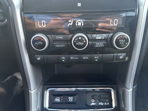 Used 2020 Subaru Ascent Limited w/ Technology Package AWD/4WD image 22