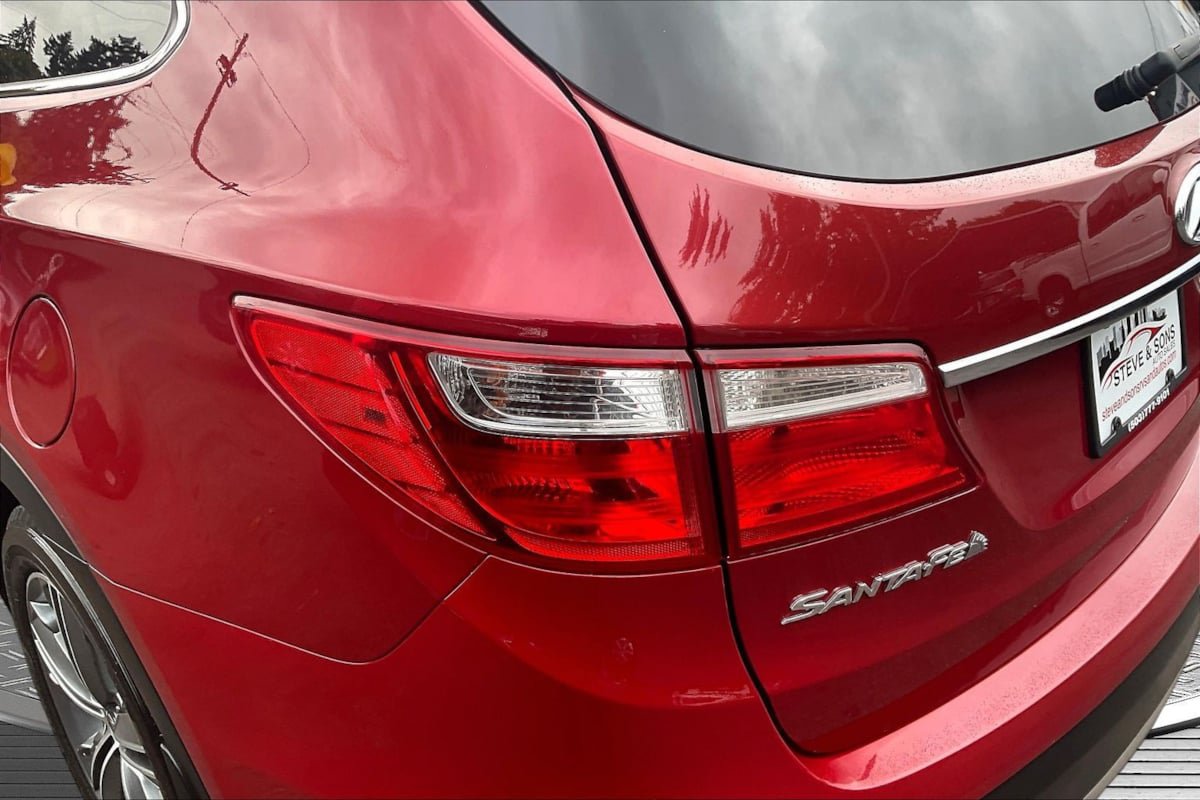 Used 2015 Hyundai Santa Fe GLS w/ Option Group 02 AWD/4WD image 22
