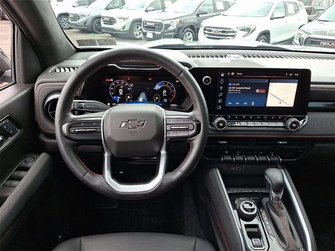 Certified 2024 Chevrolet Colorado Z71 w/ Z71 Convenience Package 2 image 12