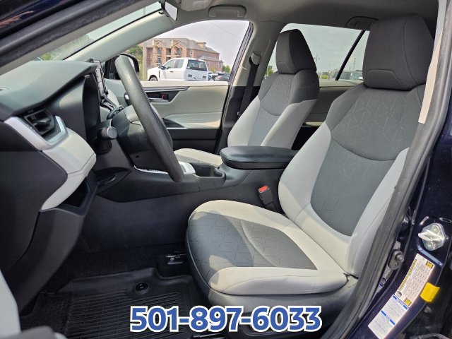 Used 2022 Toyota RAV4 XLE AWD/4WD image 9