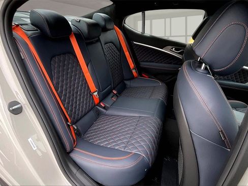 New 2026 Genesis G70 3.3T Prestige image 10