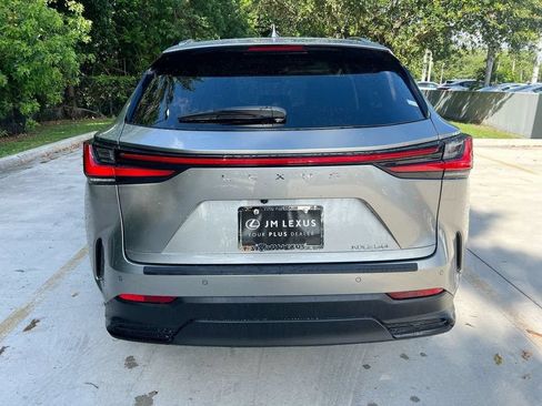 Certified 2024 Lexus NX 250 FWD image 6