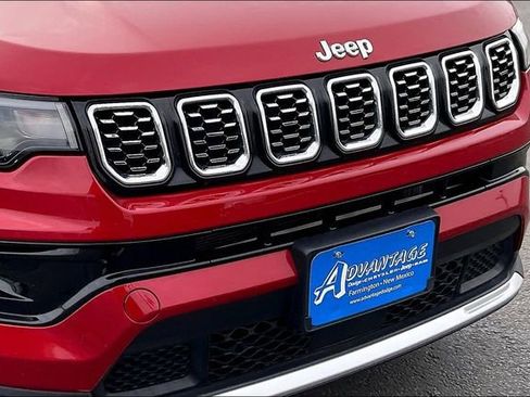 Used 2025 Jeep Compass Limited AWD/4WD image 31