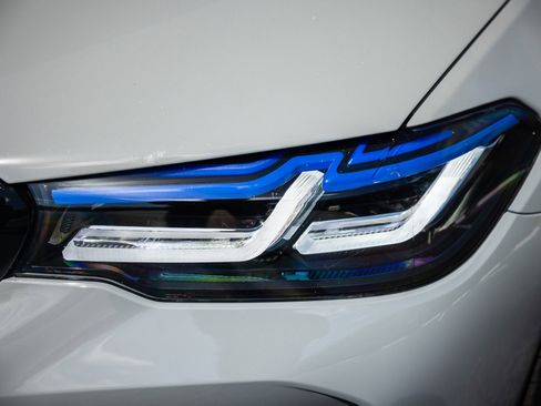 Used 2019 BMW M5 w/ Executive Package image 52