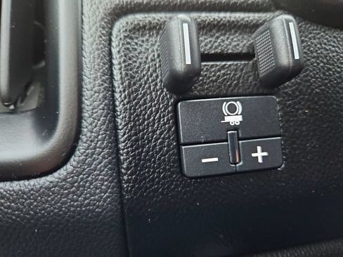 Used 2020 Chevrolet Colorado ZR2 AWD/4WD image 37